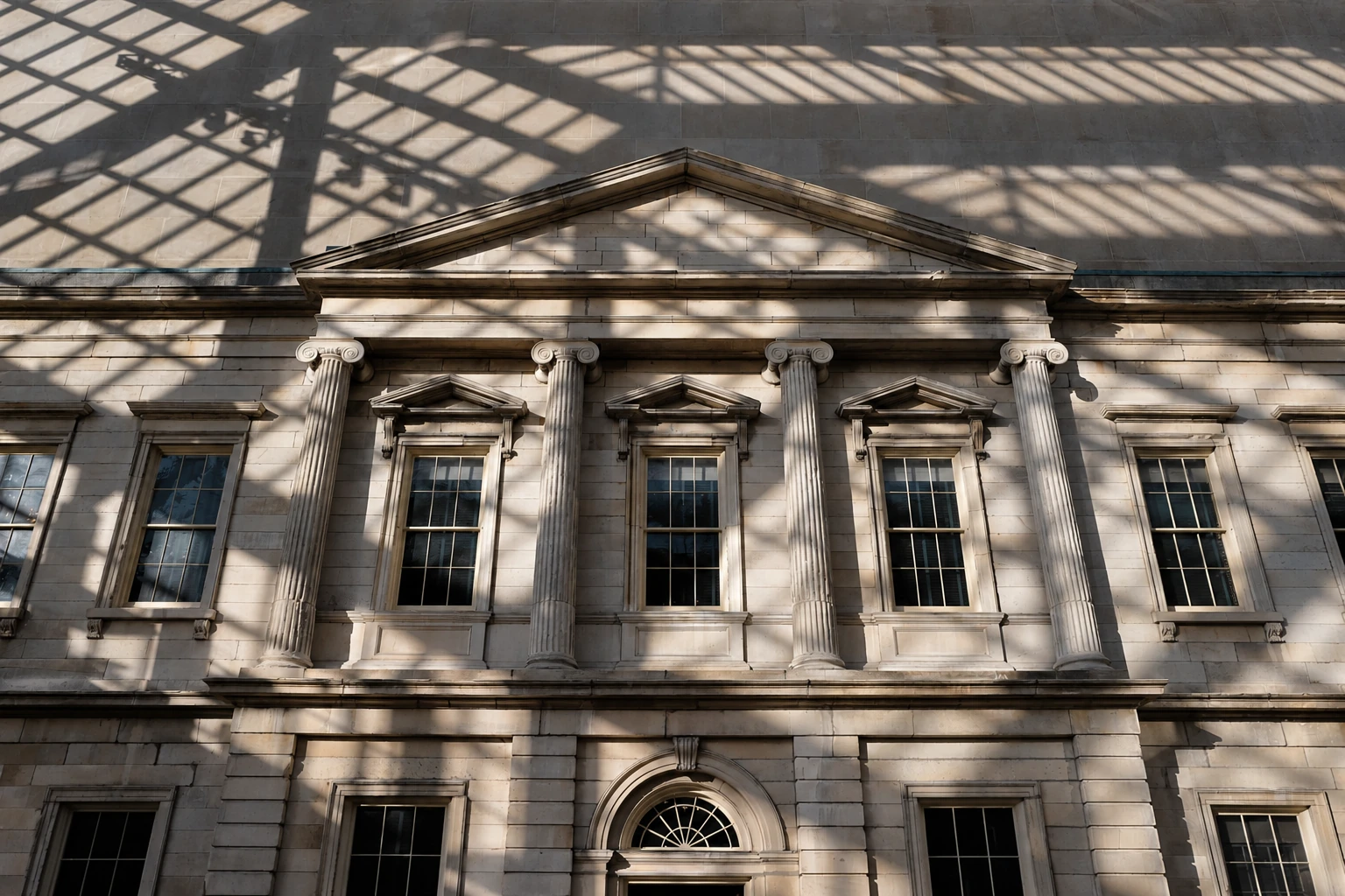 New York — Facade in daylight